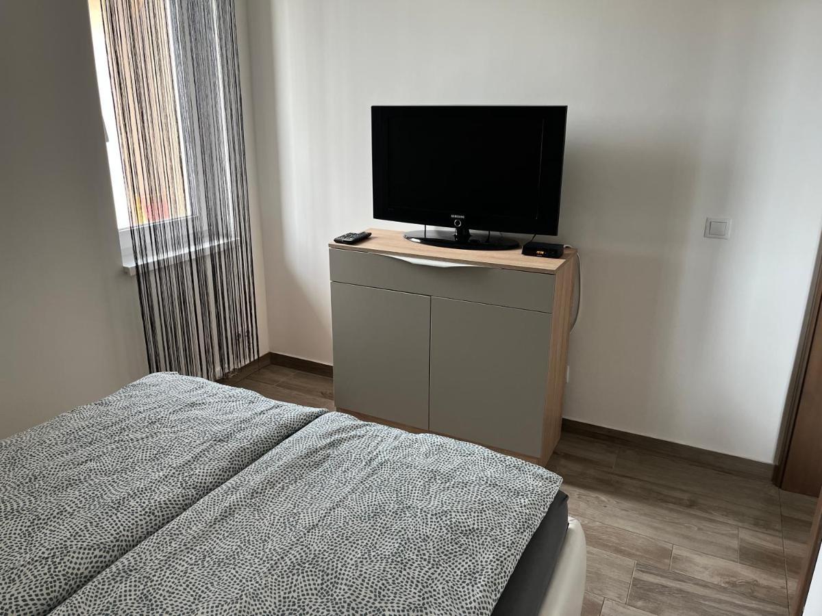 Rajczi Apartman Mohács Exteriör bild