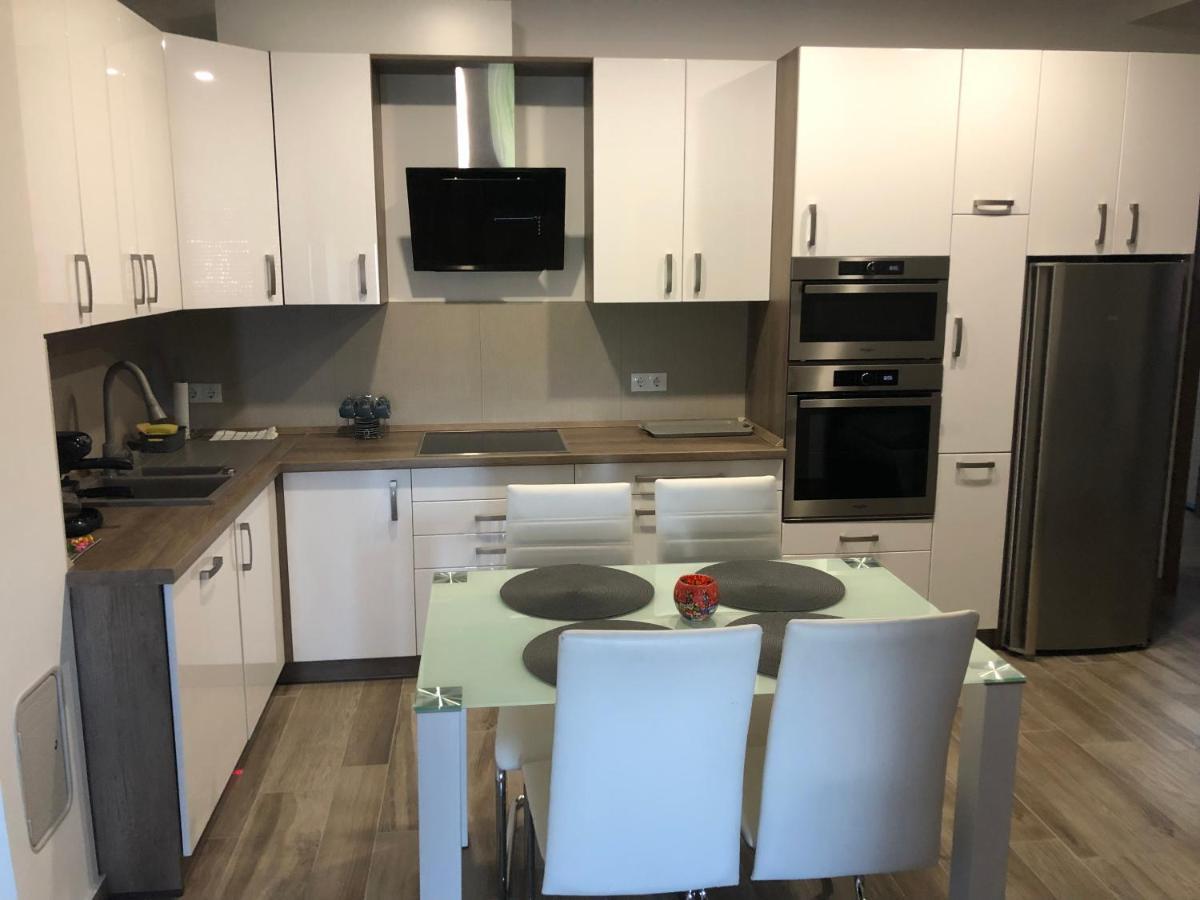 Rajczi Apartman Mohács Exteriör bild
